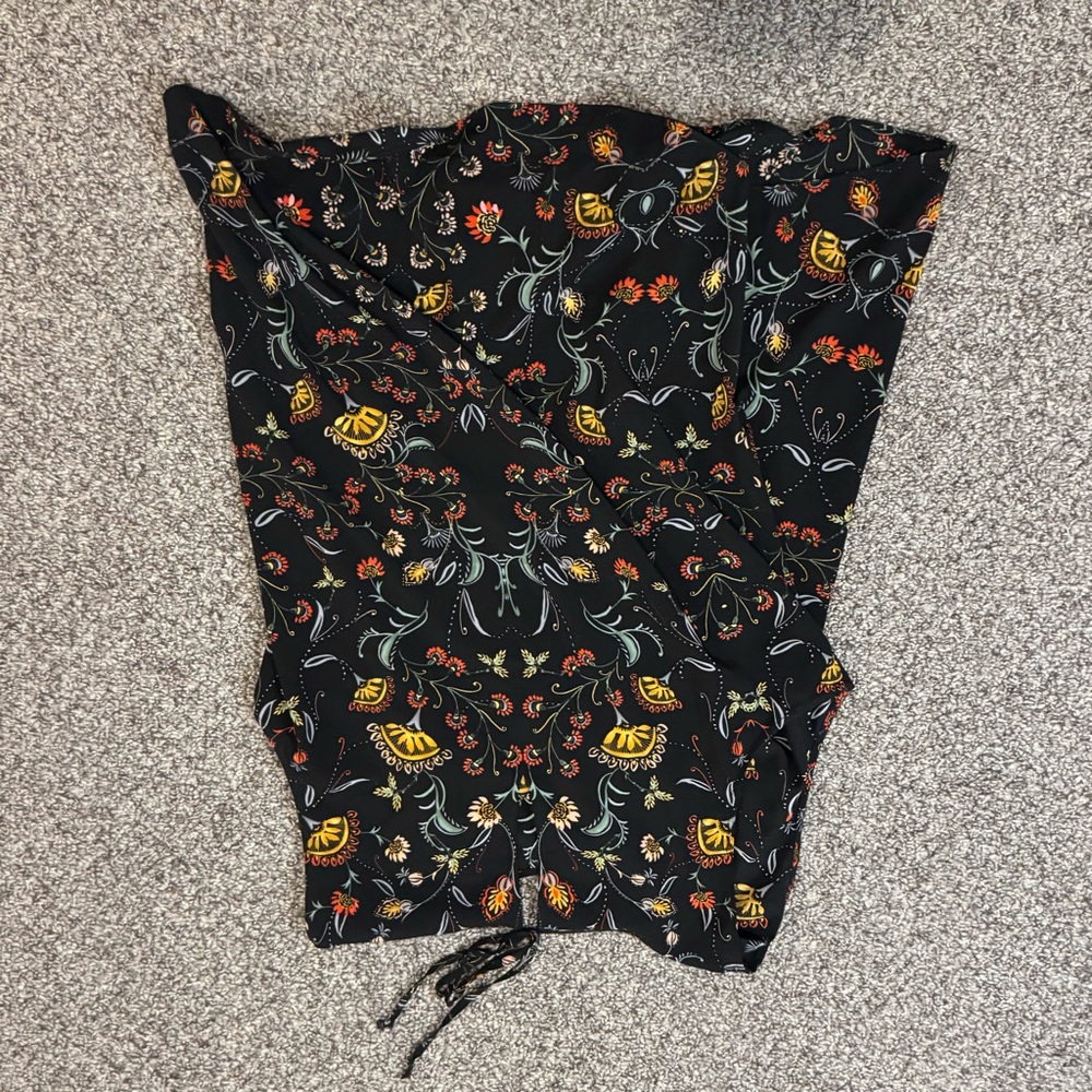 CAbi Black Floral-Print Sleeveless Top - Picture 6 of 6